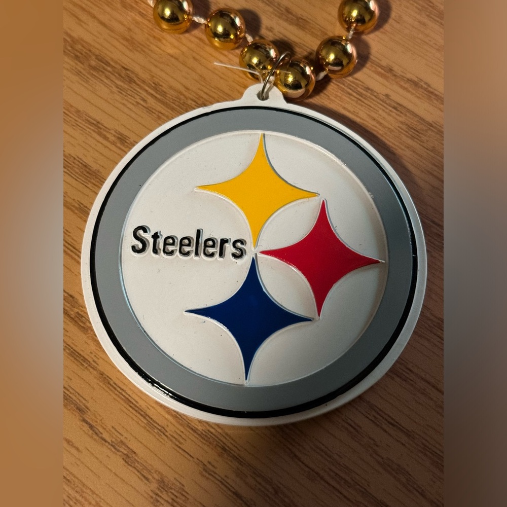 Pittsburgh Steelers beeds